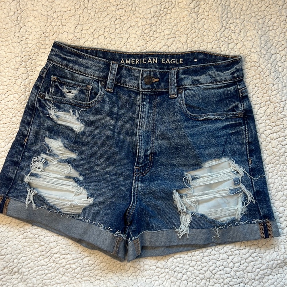 American Eagle Mom Short 🦅